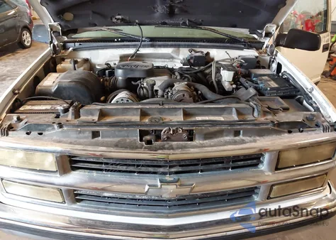 1997 Chevrolet Suburban 2500 from USA, damaged, VIN 1GNGK26J5VJ342945